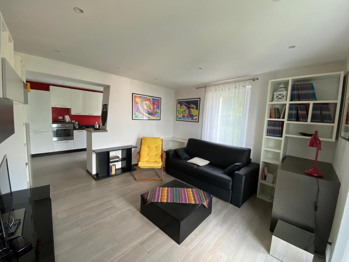 Casa Vittoria Apartment แดร์วิโอ ภายนอก รูปภาพ