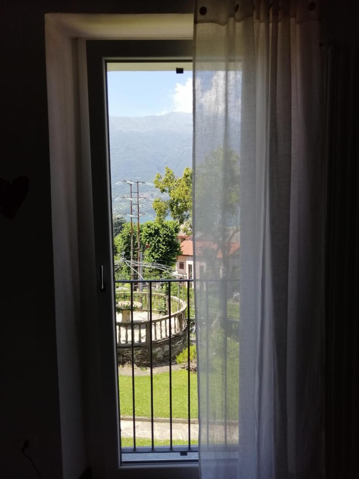 Casa Vittoria Apartment แดร์วิโอ ภายนอก รูปภาพ