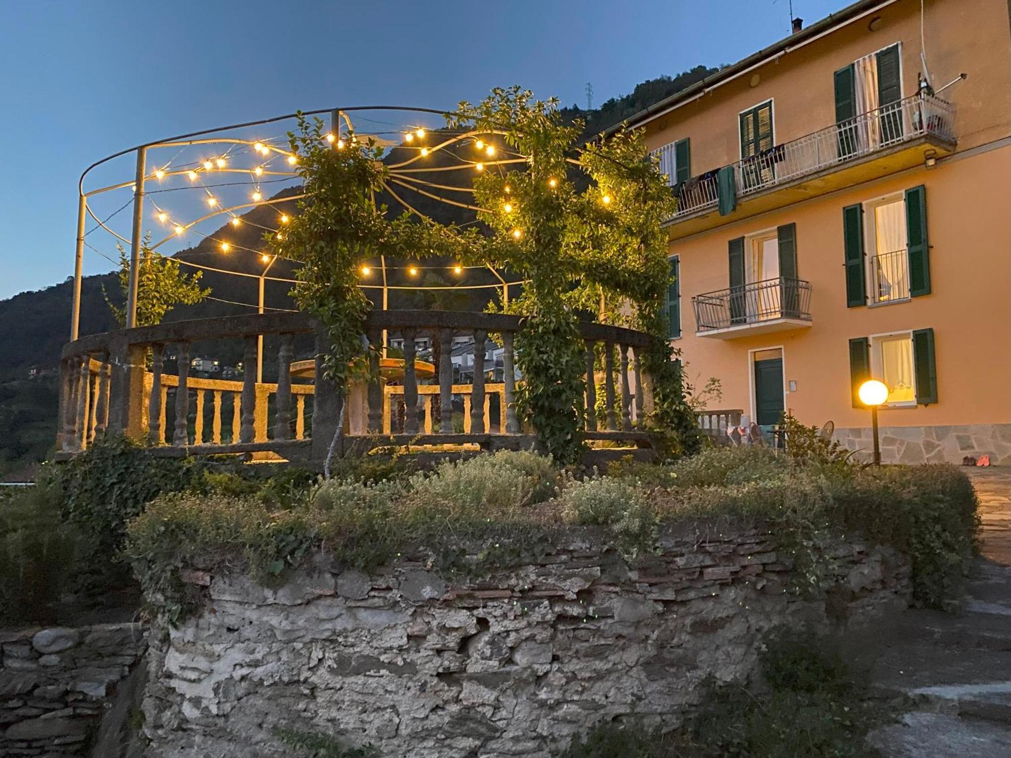 Casa Vittoria Apartment แดร์วิโอ ภายนอก รูปภาพ